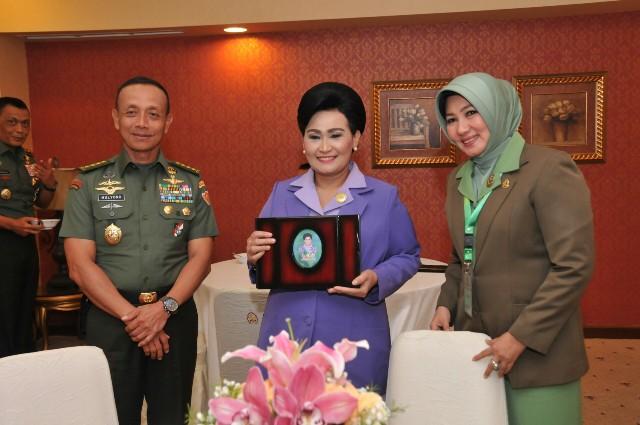 Ketum Dharma Pertiwi Sebut Wanita Miliki Posisi Sentral dalam Membina Keluarga