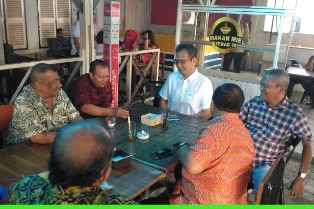 Bertemu di Warung Soto, Beginilah Pesan Syamsul Arifin kepada Djarot-Sihar