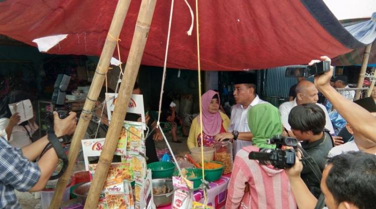 Begini Respon Pedagang dan Pengunjung Pasar Gambir Saat Dikunjungi Edy Rahmayadi