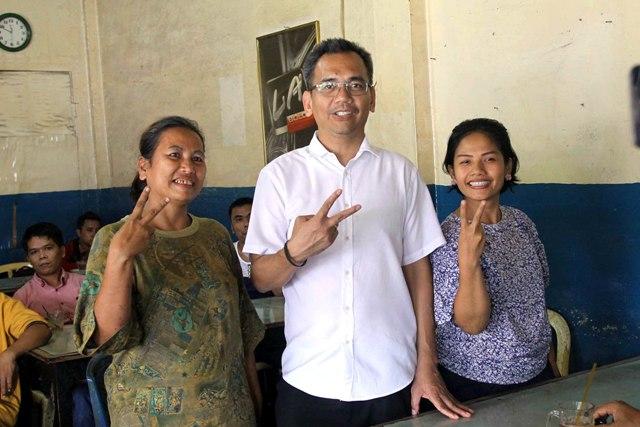Bertemu Sihar Sitorus di Warkop Gantang, Warga : Ada Cinta di Nomor Dua