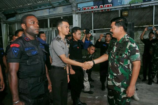Panglima TNI : Indonesia Akan Aman, Jika TNI dan Polri Tetap Solid