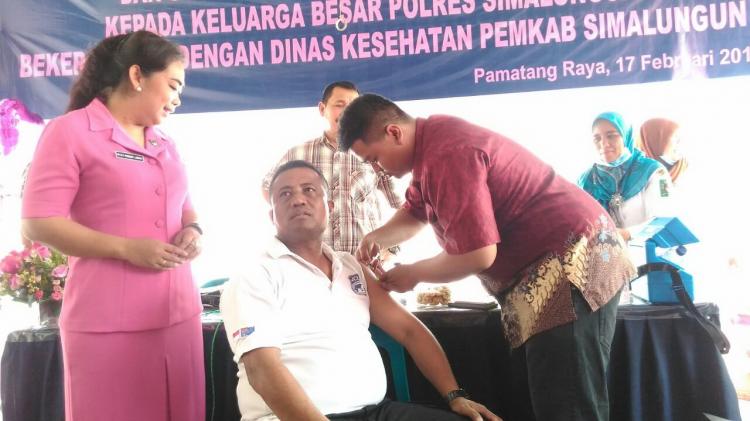 Cegah Difteri, Bhayangkari Cabang Simalungun Laksanakan Vaksin