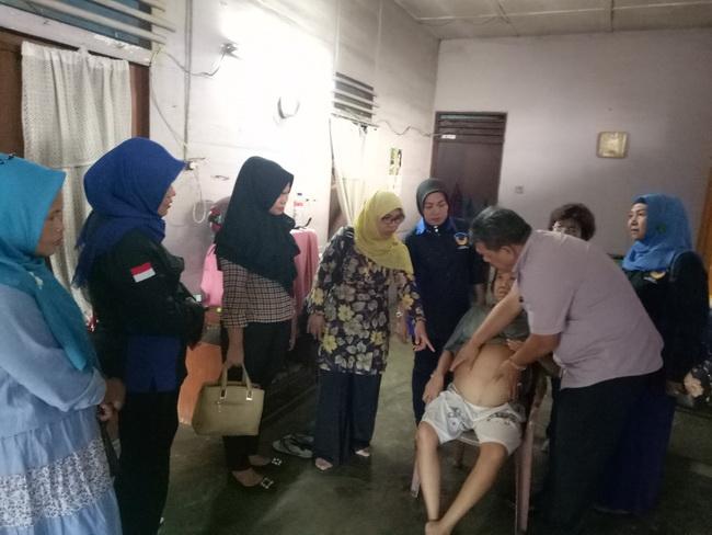 Nasdem Sumut Kunjungi Penderita Asites