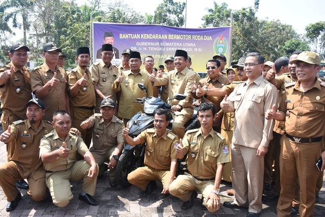 77 Kades di Deli Serdang Dilantik, Gubsu Serahkan Bantuan 105 Sepeda Motor