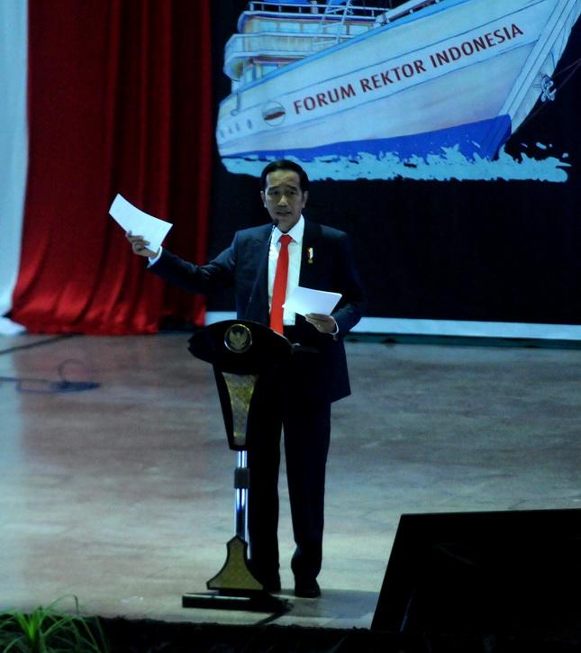 Kejar Ketertinggalan SDM, Presiden Jokowi: Perlu Terobosan Besar di Bidang Pendidikan