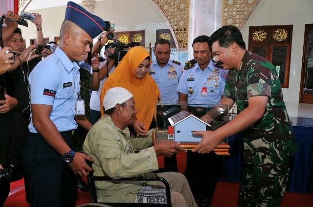 Panglima TNI Resmikan Masjid Besar At-Taqwa Lanud Atang Sendjaja