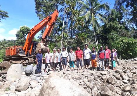 Usai Banjir Bandang di Akhir Tahun 2016 Lalu, Sungai Hutagurgur di Tapteng Kembali di Normalisasi 