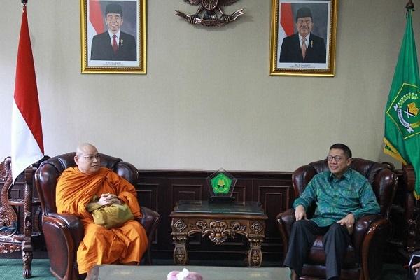 Menag Ajak Rohaniawan Buddha Isi Ruang Publik dengan Pesan Esensi Ajaran Agama 