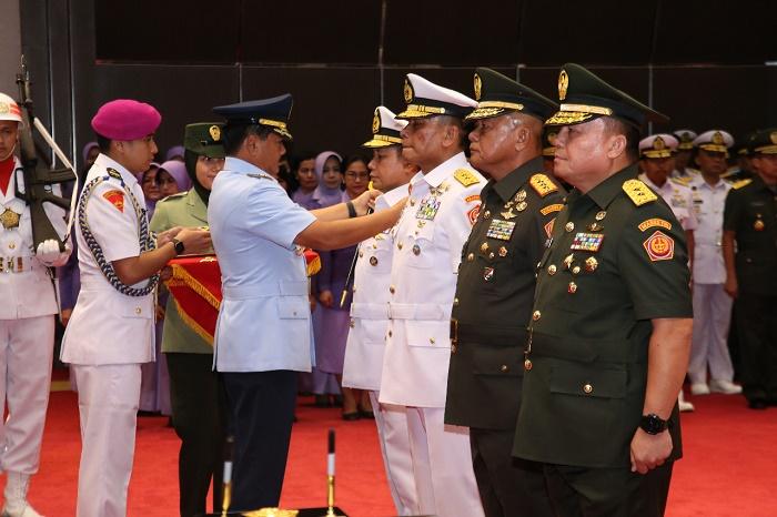Panglima TNI Pimpin Sertijab Danjen Akademi TNI dan Asops TNI
