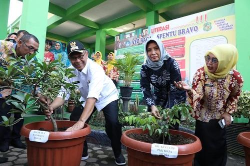 SMP Negeri 7 Medan Menuju Sekolah Adiwiyata, Ini Pesan Akhyar Nasution