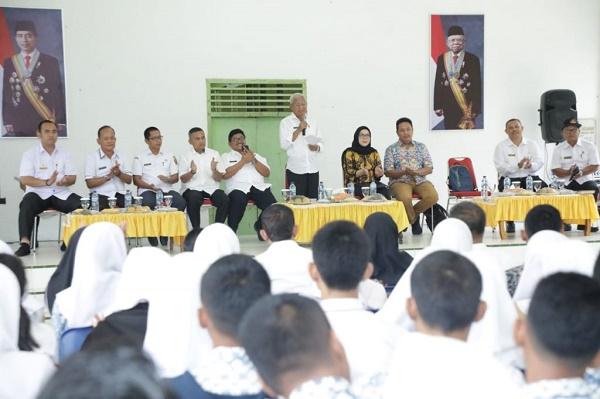 Lakukan Kerjasama dengan Sampoerna Foundation, Ini Harapan Bupati Asahan kepada Para Siswa/Siswi 