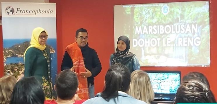 Dosen FBS Unimed Kenalkan Budaya Batak ke Dunia di Prancis