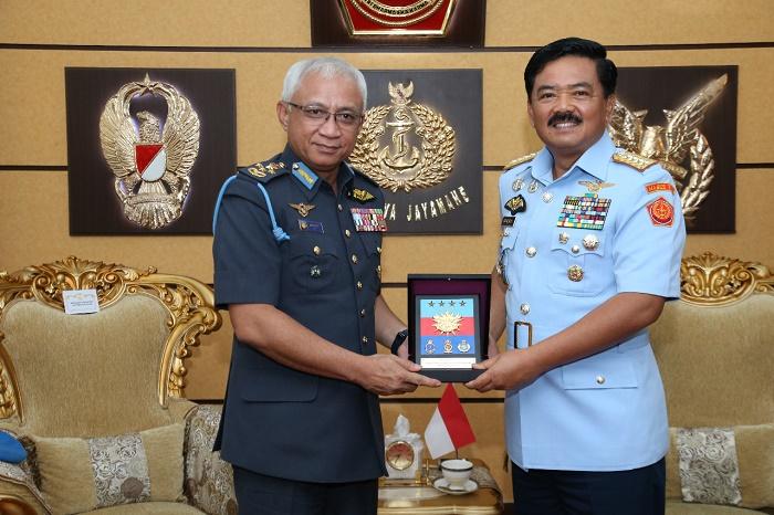 Panglima TNI Terima Kunjungan Kehormatan Panglima Angkatan Tentera Malaysia