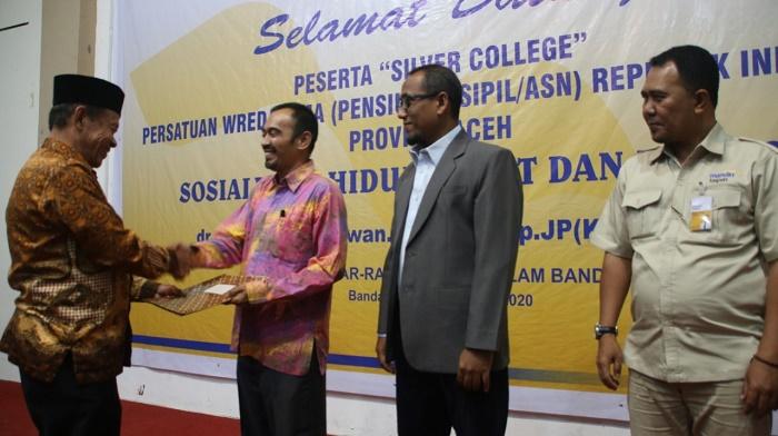 Berbagi Ilmu di Masa Lansia, PWRI dan UIN Aceh Sosialisasi Program Silver College