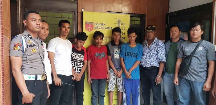 Sedang Asyik Berjudi Domino, Komplotan Curanmor Diringkus Polsek Medan Area