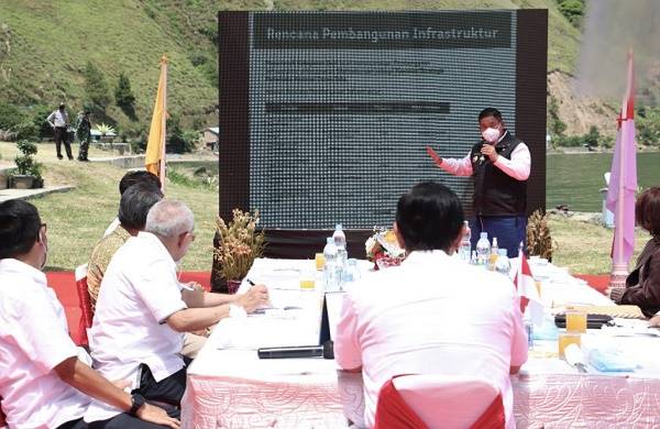 Tinjau Kesiapan DPSP Danau Toba, Menko Marves Lakukan Kunjungan ke Dairi