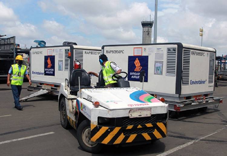 10 Juta Dosis Bahan Baku Vaksin Sinovac dari Beijing Sudah Tiba di Indonesia