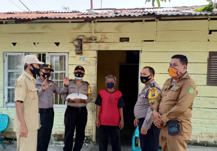 Polsek Medan Timur Kembali Gulirkan Bantuan Sembako kepada Warga Kurang Mampu
