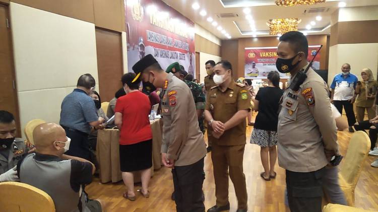 Di Mall Centre Point, Kapolrestabes Medan : Kita Sediakan Vaksinasi Lansia, Umum, Booster, Anak Maupun Tahap II