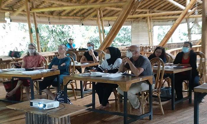 Bersama Perca, Imigrasi Polonia Gelar Sosialisasi Izin Tinggal dan Kewarganegaraan Kawin Campuran di Bukit Lawang