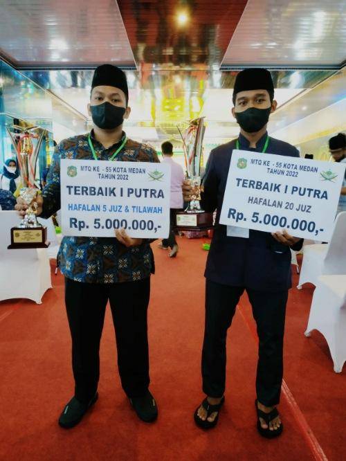 Dua Remaja Peraih Juara MTQ Ke-55 Tingkat Kota Medan Berterimakasih Kepada Wali Kota Medan