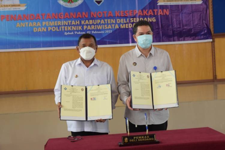 Bupati Deli Serdang Tandatangani MoU dengan Politeknik Pariwisata Medan