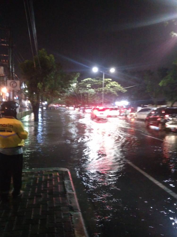 Hujan Melanda Medan, Ratusan Rumah Warga di Johor Terendam Banjir