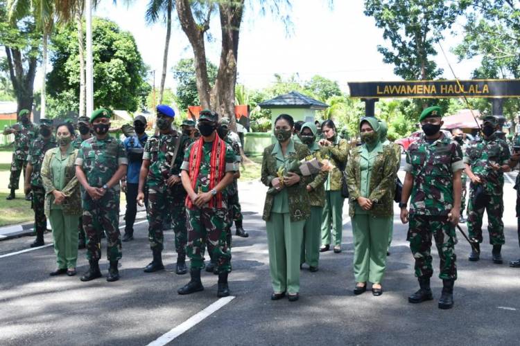 Kunjungan Kerja Perdana Pangdam Pattimura ke Maluku Tengah