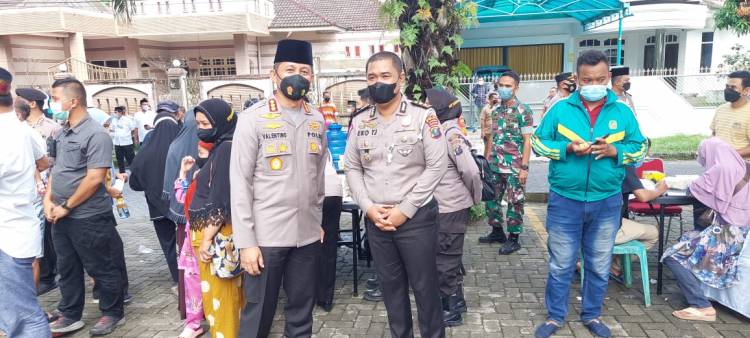 Di Komplek Tasbih Medan, Kombes Valentino Alfa Tatareda Ajak Warga Terapkan Prokes