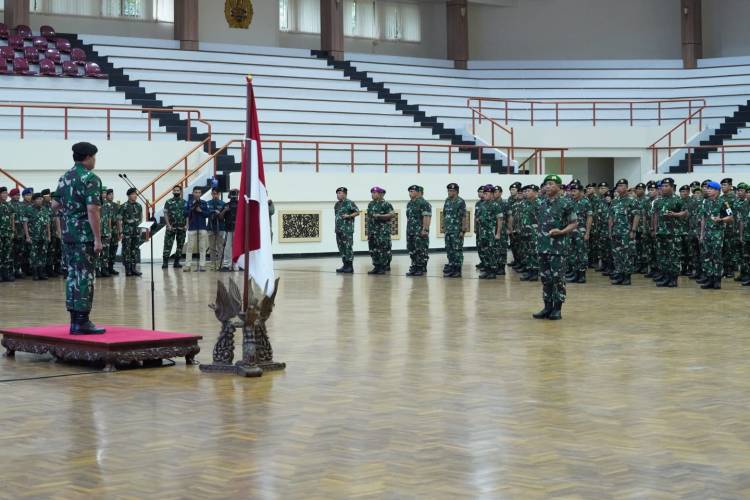 Panglima TNI Pimpin Upacara Kenaikan Pangkat 107 Orang Perwira Tinggi