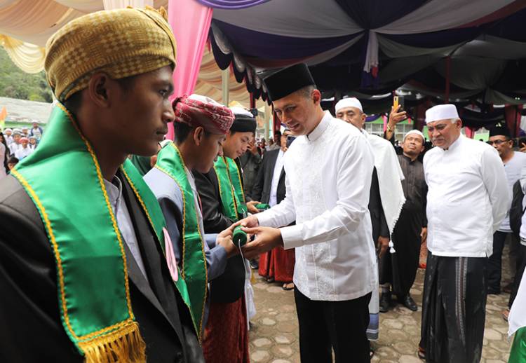 Ijeck Harapkan Lulusan Musthafawiyah Berikan Kontribusi untuk Negara