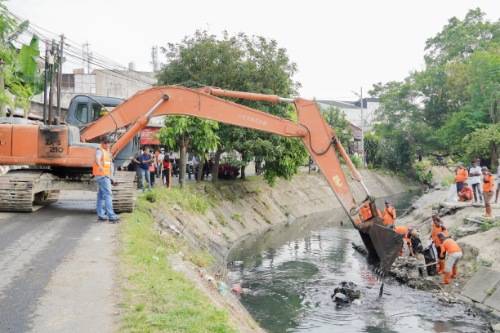  Cegah Buang Sampah ke Sungai Sei Putih, Camat Medan Petisah Akan Pasang CCTV