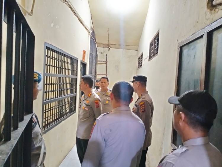 Kapolrestabes Medan Cek Ruang Fasilitas di Mako 