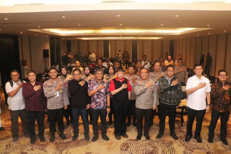 Irjen Dedi Prasetyo : Pers Sangat Penting dalam Proses Pembangunan Informasi 