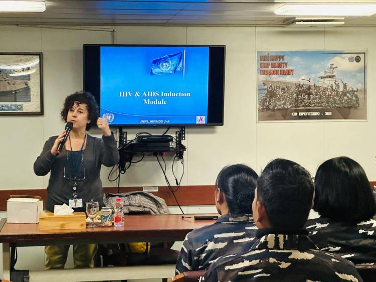 Pembekalan HIV/AIDS untuk KRI Diponogoro-365