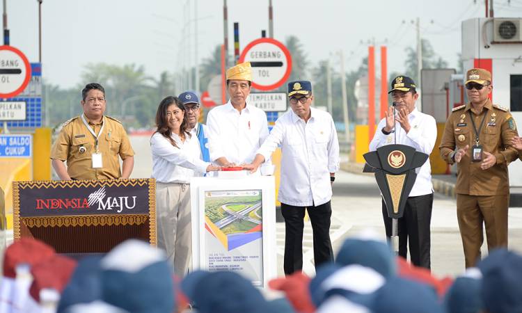 Presiden Jokowi Resmikan Tol Tebingtinggi-Indrapura dan Tebingtinggi-Limapuluh