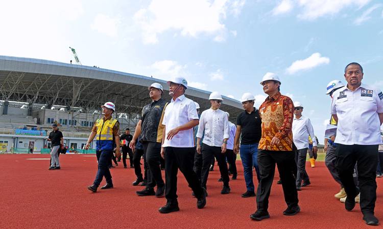 Tinjau Sport Centre Bersama Menko PMK dan Menpora, Pj Gubernur Sumut Optimis Stadion Sepakbola Rampung Juli