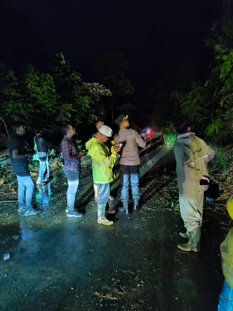 Satu Keluarga Tewas Terdampak Material Longsor di Kabupaten Tapanuli Utara  