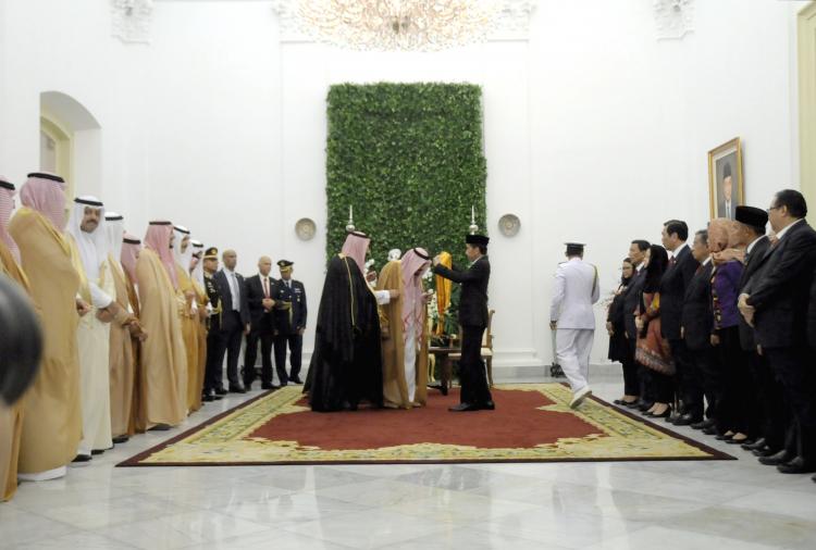 Presiden Jokowi Anugerahkan Bintang Adipurna kepada Raja Salman