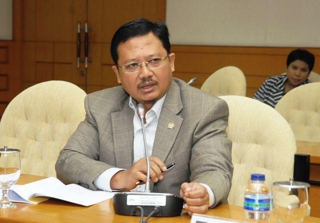 Tiga Catatan FPKS Soal Revisi Peraruran Menteri Perhubungan Terkait Taksi Online