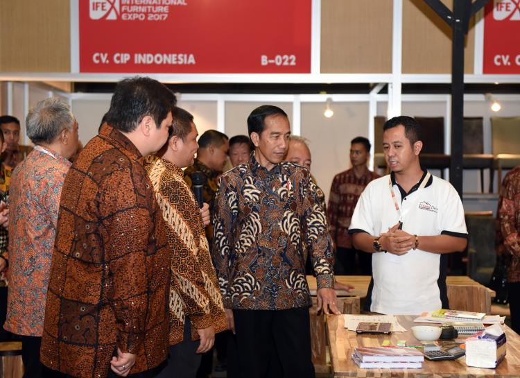 Atasi Tantangan Ekspor, Presiden Jokowi: Asosiasi Harus Sering Ketemu Pemerintah