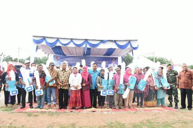 Bupati Deli Serdang Serahkan 35 Rumah Selesai Dibedah di Galang