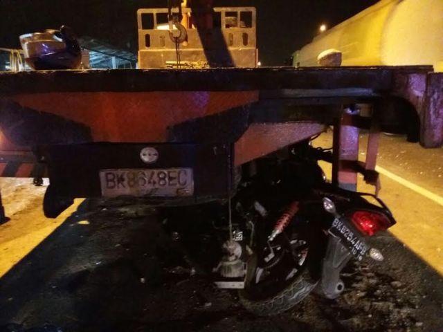 Tabrak Truk Sedang Parkir, Sianturi Tewas di Jalinsum Tebing Tinggi-Medan