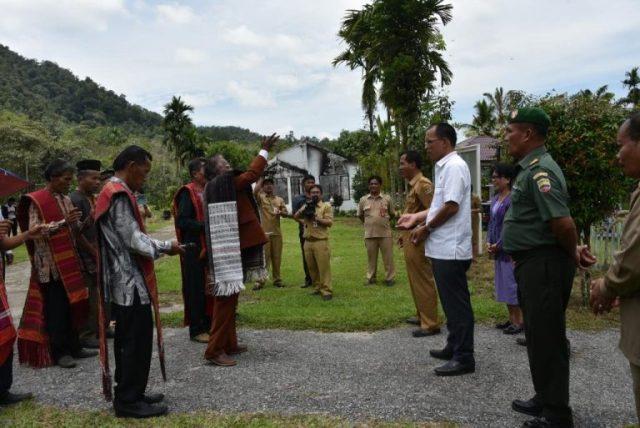 Kunker ke Tarabintang, Bupati Humbahas Harapkan Percepatan Pembangunan