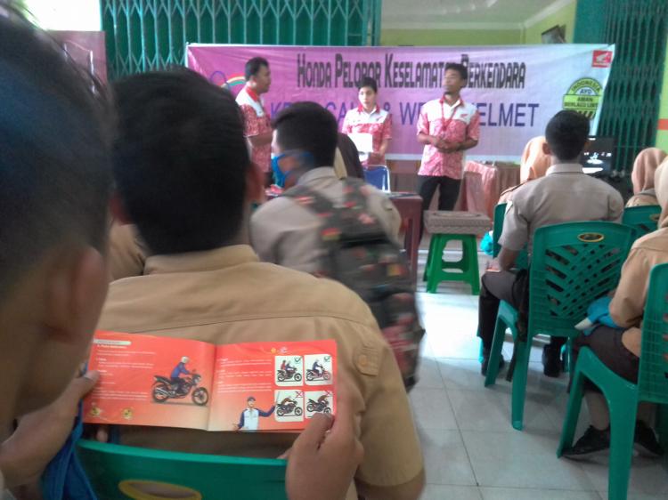 Siswa Antusias Ikuti Safety Riding di SMK Jaya Krama Deli Serdang