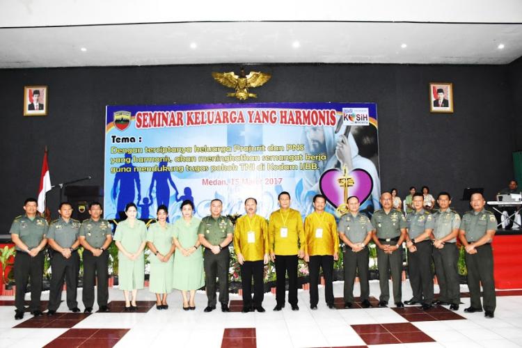 Kodam I Bukit Barisan Gelar Seminar Keluarga Harmonis