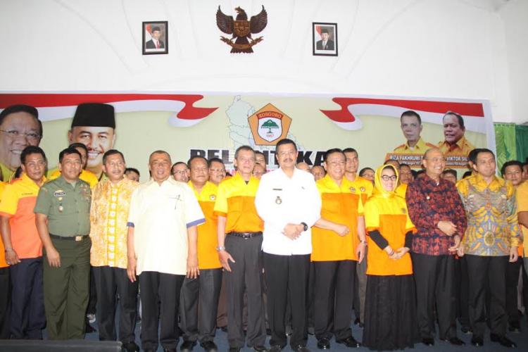 Agung Laksono Lantik PDK Kosgoro 1957 Sumut
