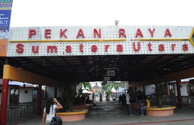 Pengunjung Keluhkan Mahalnya Tarif Parkir di PRSU 