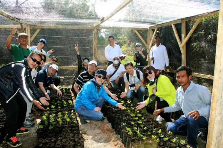 Kunjungi Kebun Kopi di Taput, Starbucks Apresiasi Para Petani Hutaginjang