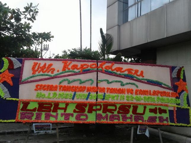 Ada Kiriman Papan Bunga Sindiran Buat Kapolda Sumut